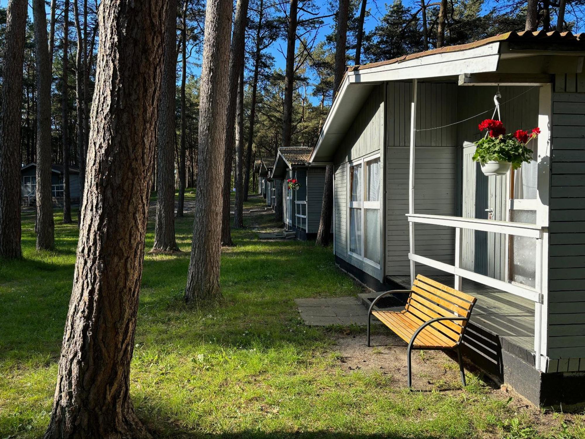 Lesna Przystan Villa โปเบียโรโว ภายนอก รูปภาพ